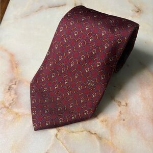 Gucci Burgundy Geometric 100% Silk Men's Tie